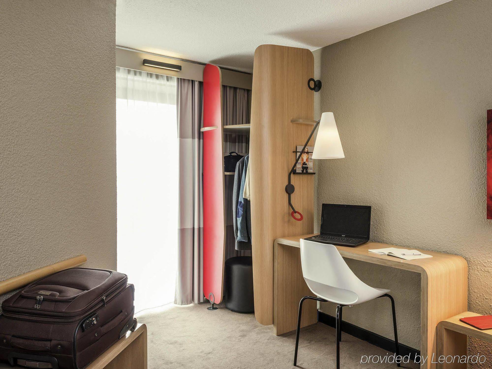 Ibis Paris Gare Montparnasse 15Eme Hotel Exterior foto